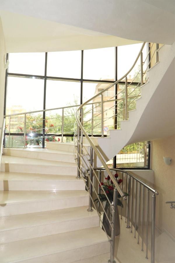 Petrov Family Hotel เนเซบาร์ ภายนอก รูปภาพ
