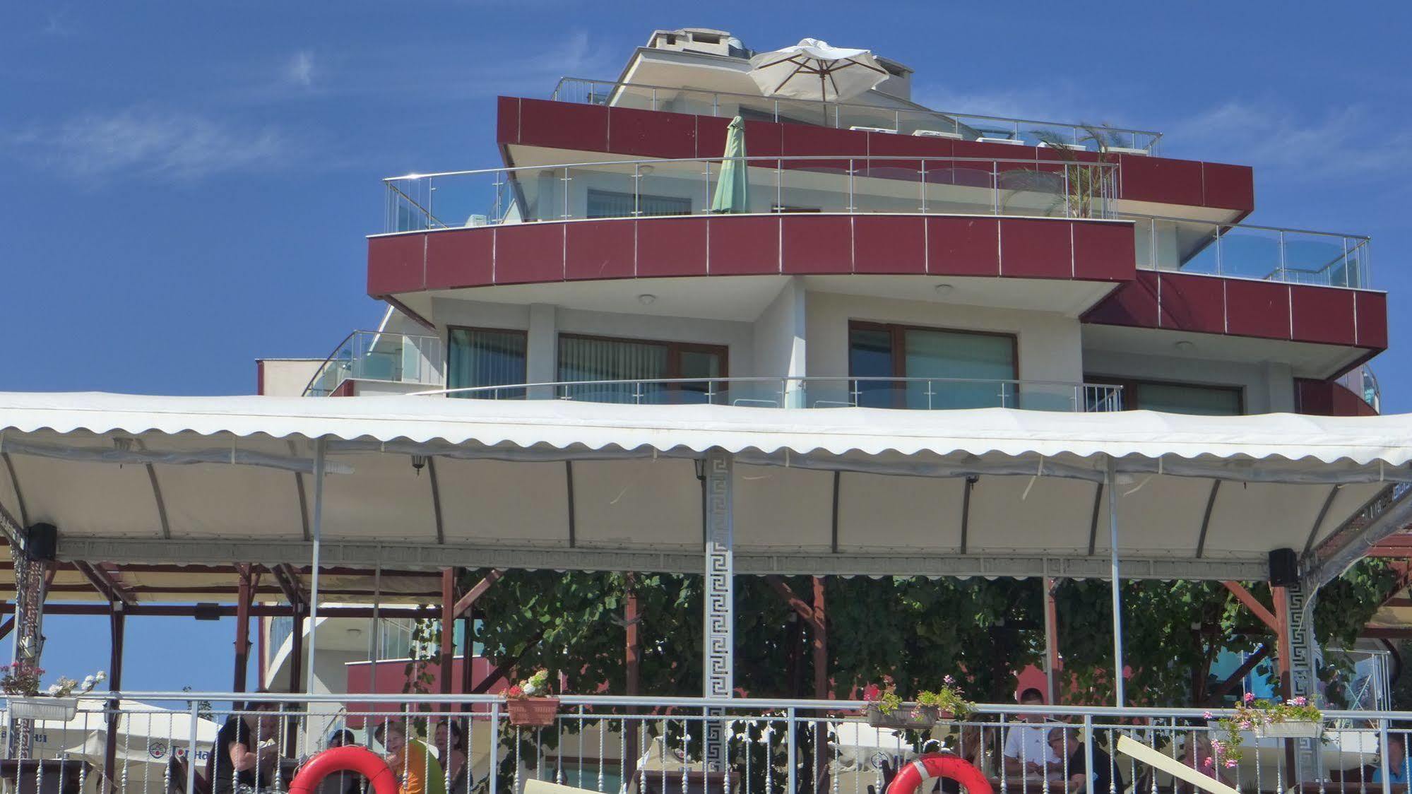 Petrov Family Hotel เนเซบาร์ ภายนอก รูปภาพ